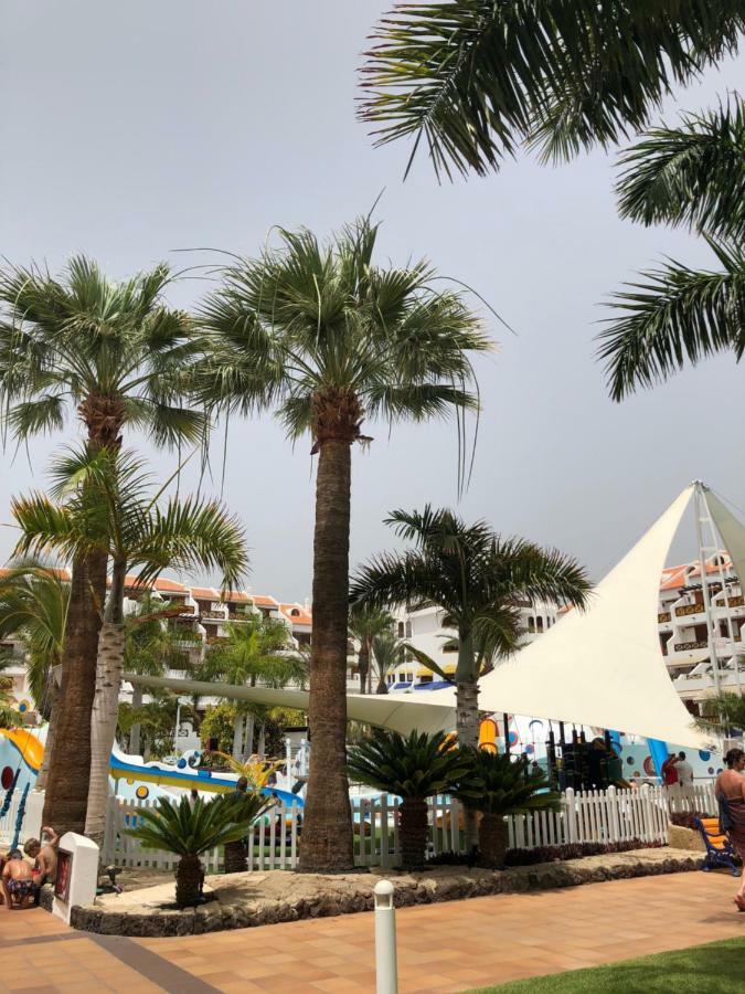 Beachfront Apartment Арона Екстериор снимка